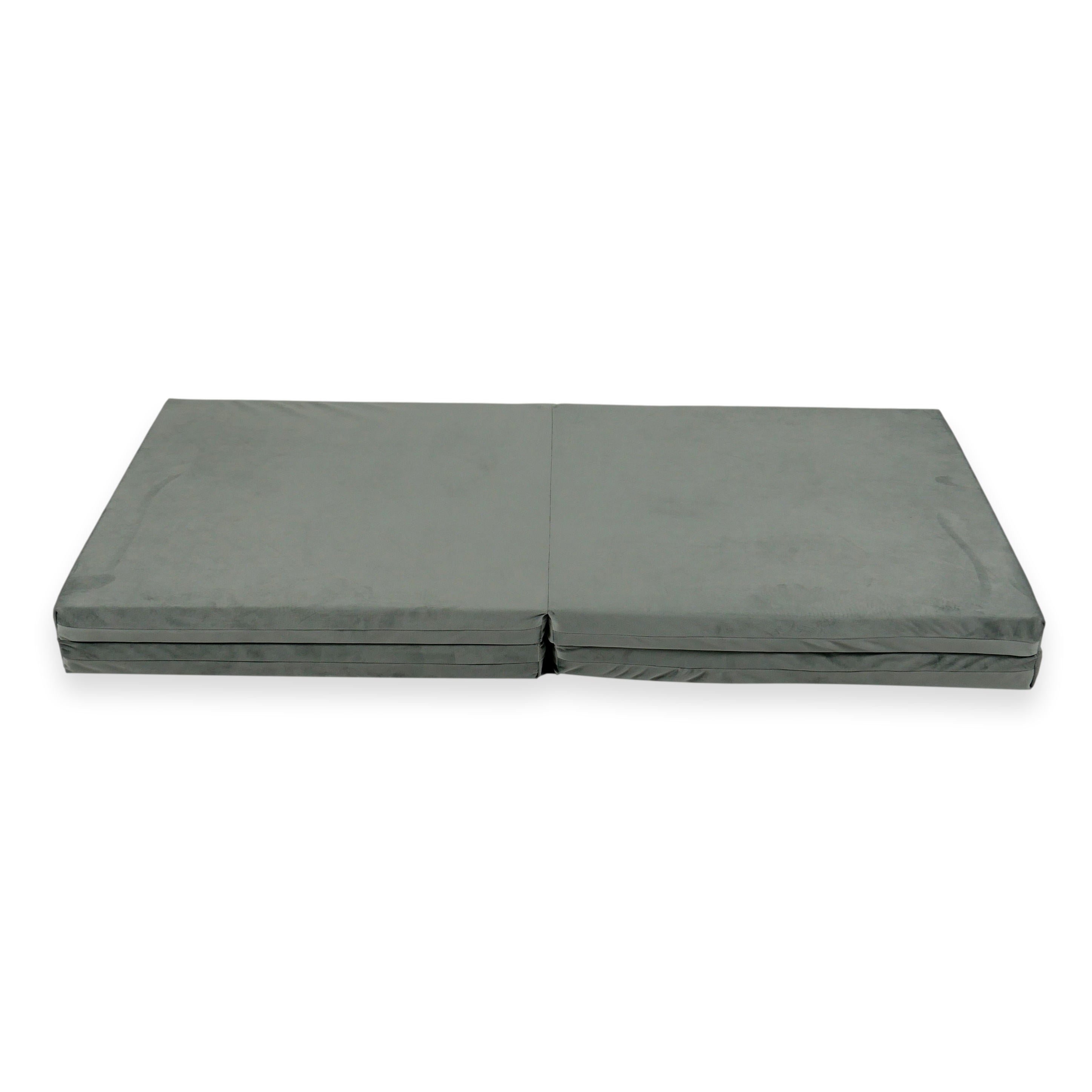 Quadratische, faltbare Babyspielmatte 120 x 120 cm aus Samt