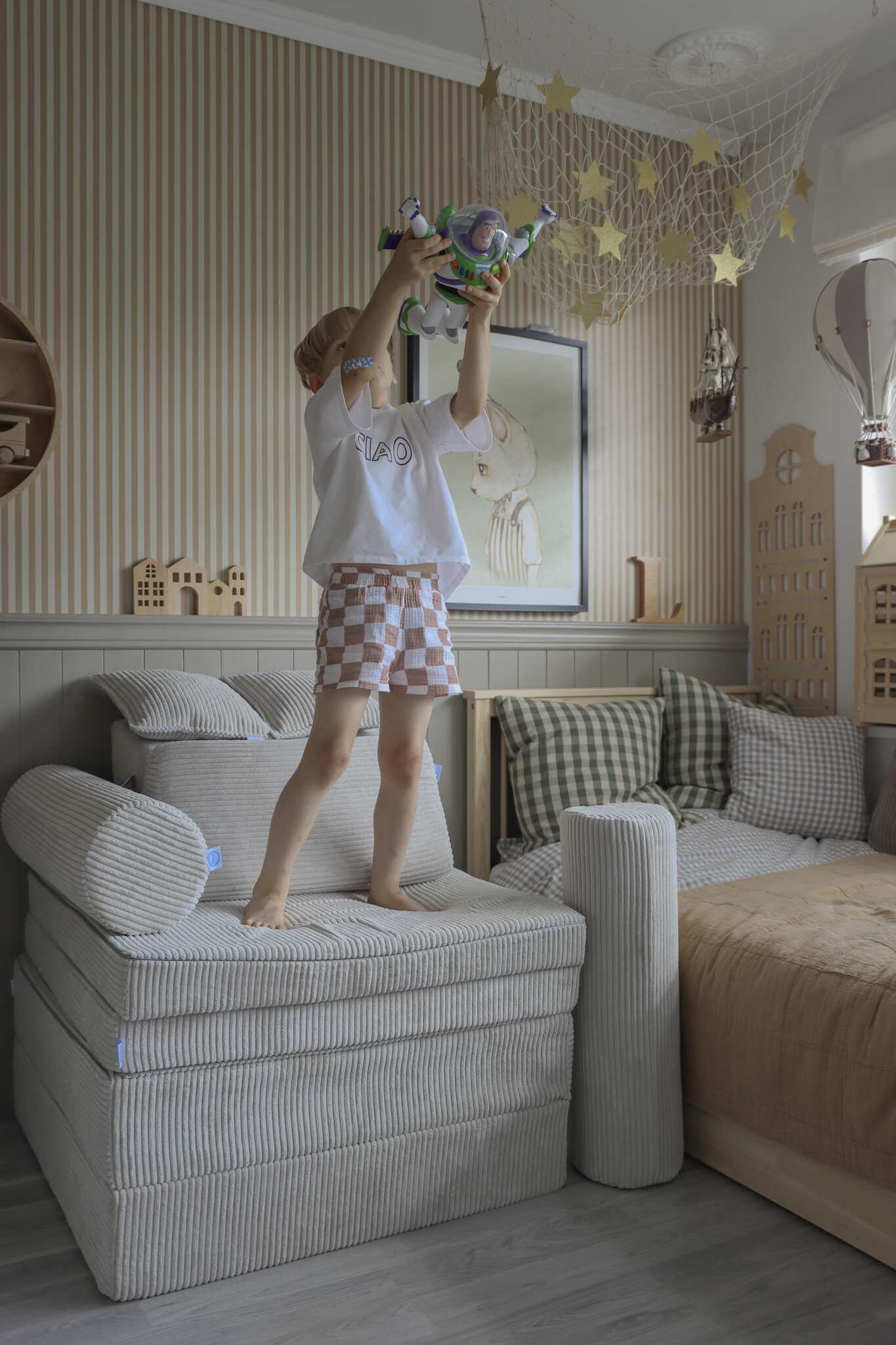 Montessori Comfort Play Sofa aus Cord