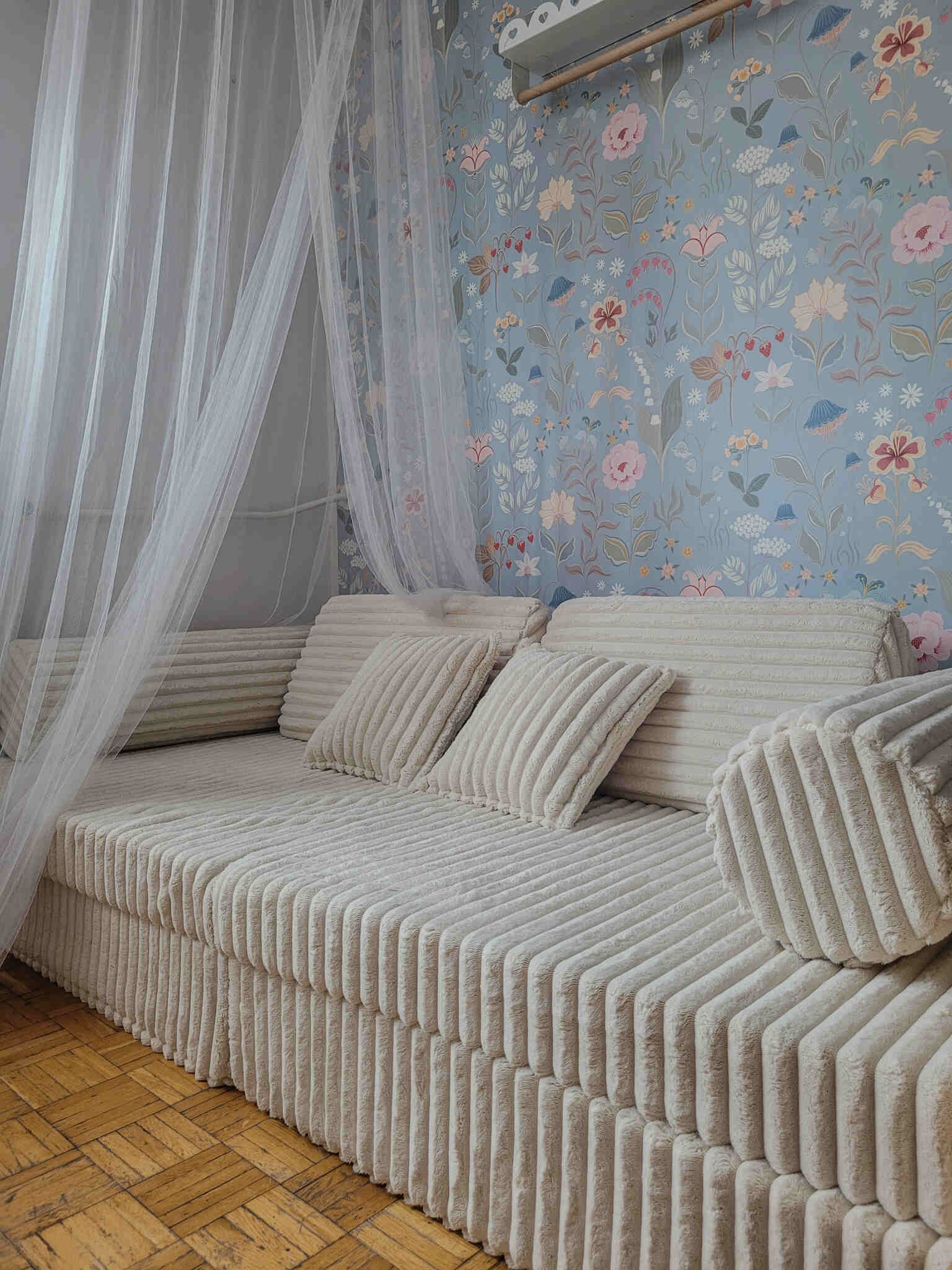 Montessori Comfort Play Sofa aus Waffelstoff