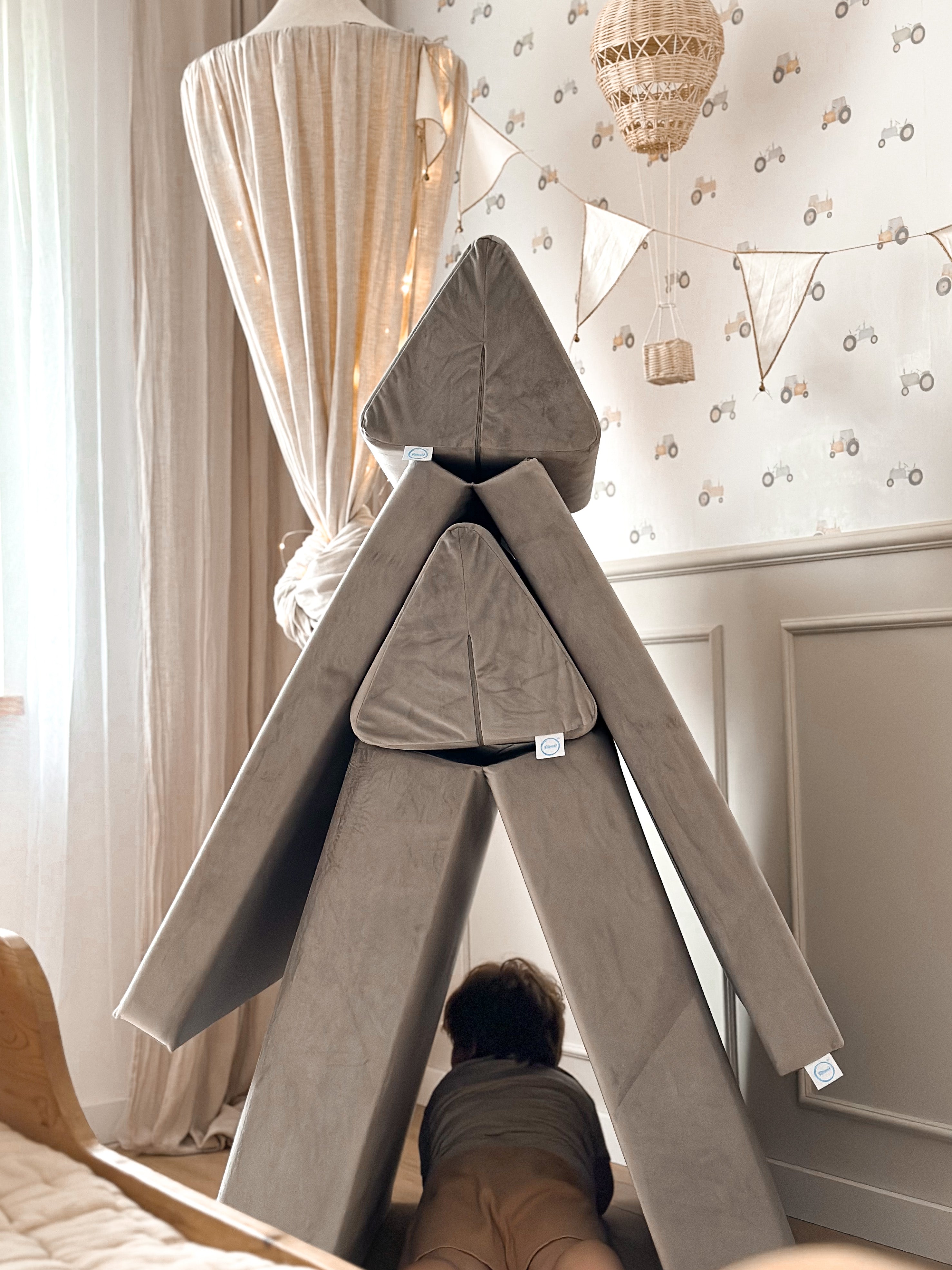 Standard Montessori Samt-Spielsofa