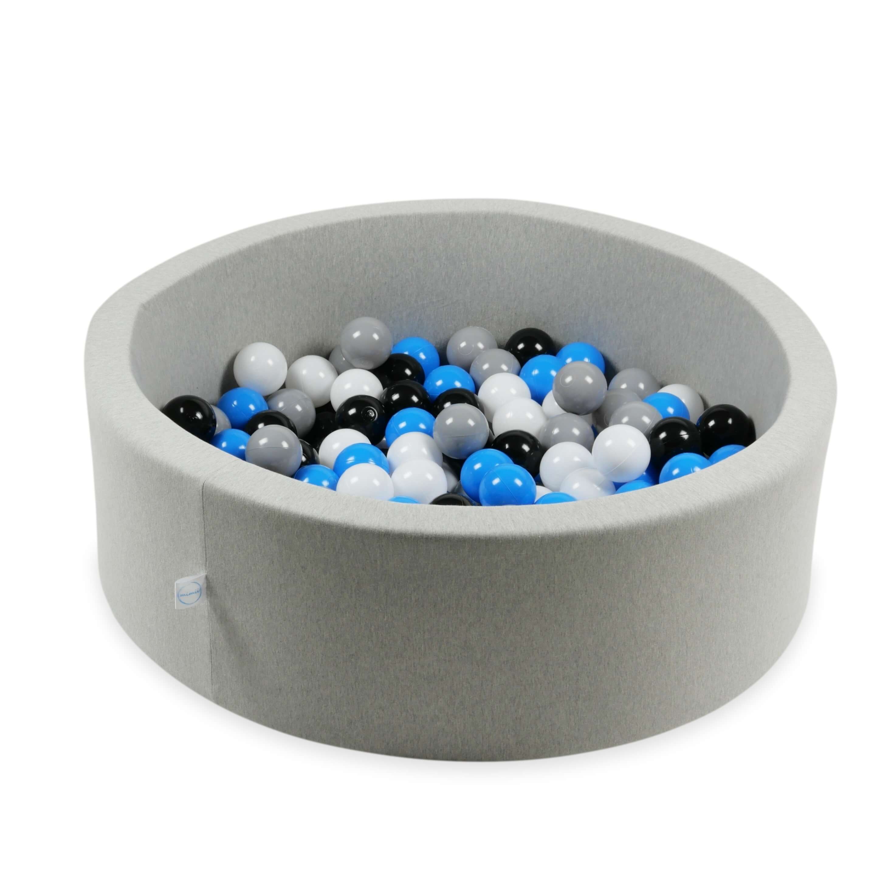 200 Stück Spielbälle mit 7 cm Durchmesser in Weiß, Grau, Blau und Schwarz.