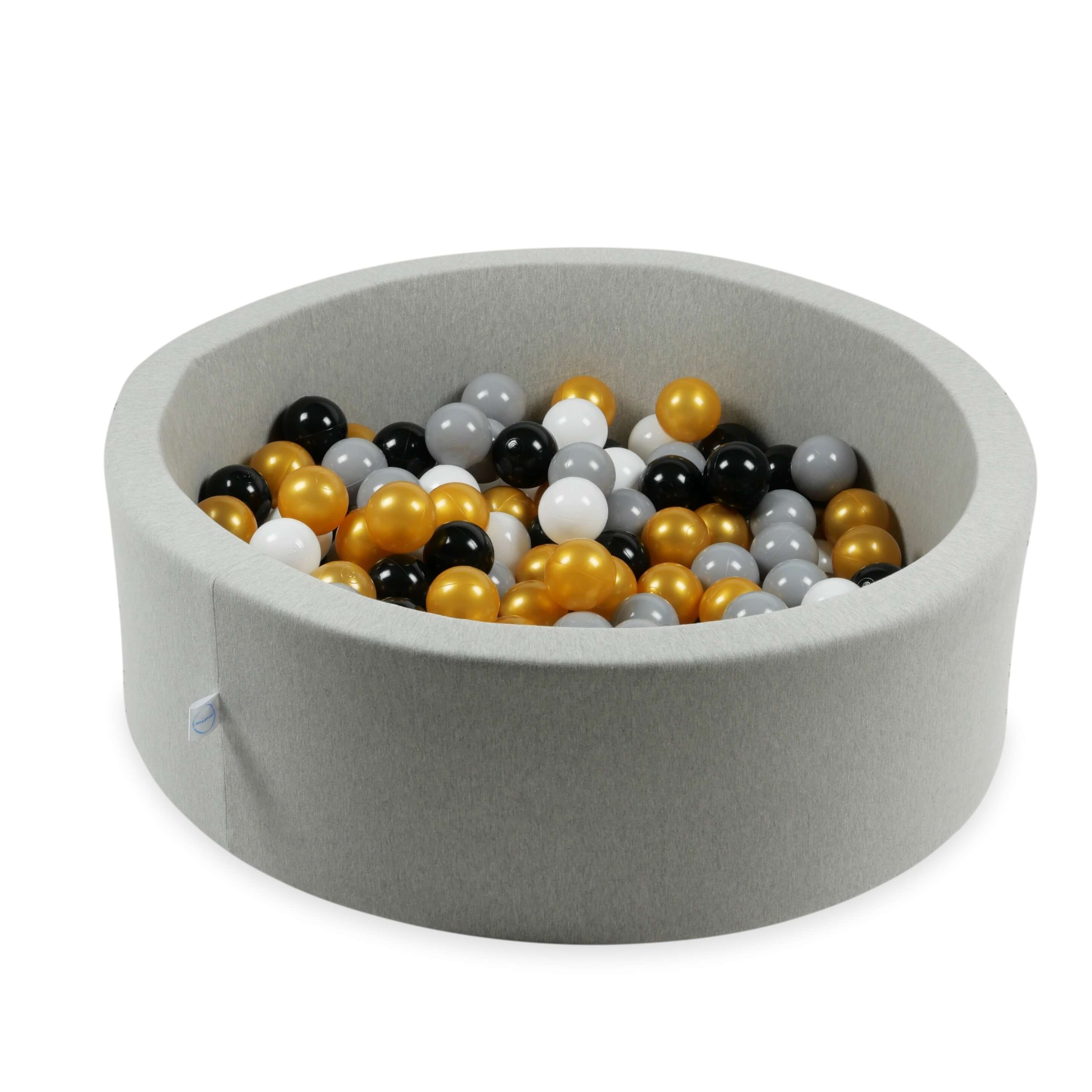 50 Spielbälle mit 7 cm Durchmesser in Weiß, Grau, Schwarz und Gold