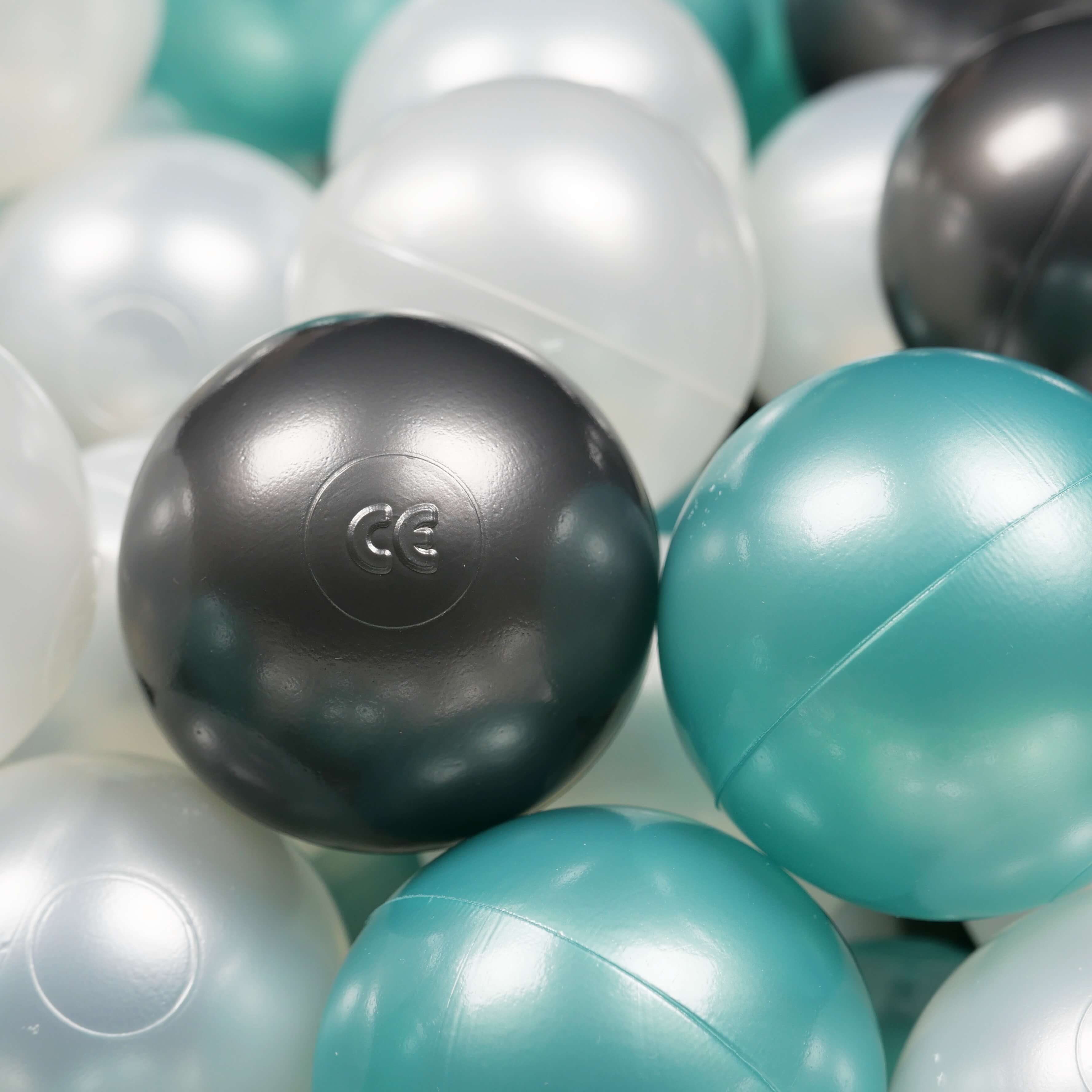 300 Spielbälle mit 7 cm Durchmesser in den Farben Perlmutt, Metallic-Türkis und Metallic-Graphit.