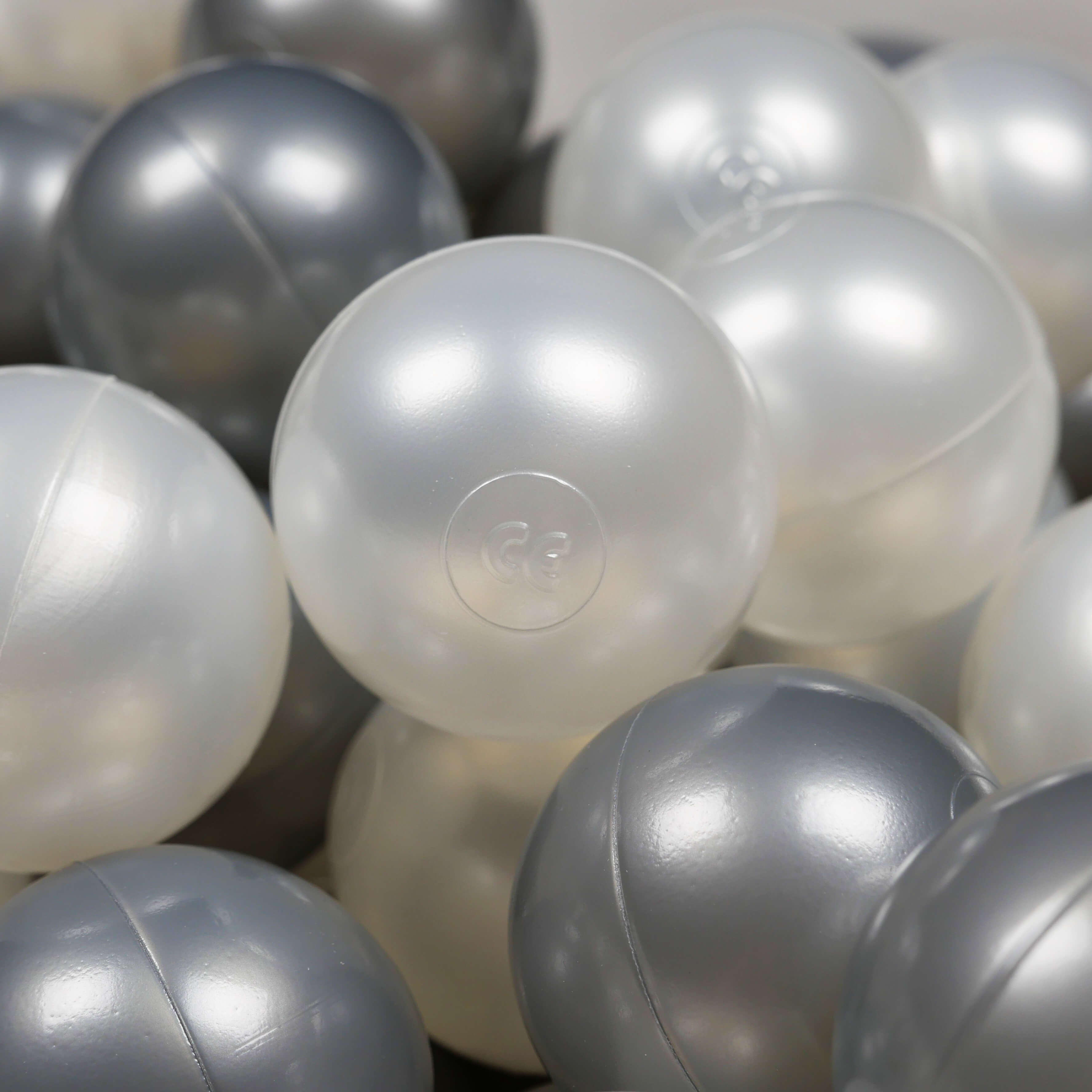 200 perlmuttfarbene Spielbälle, 7 cm Durchmesser, silber